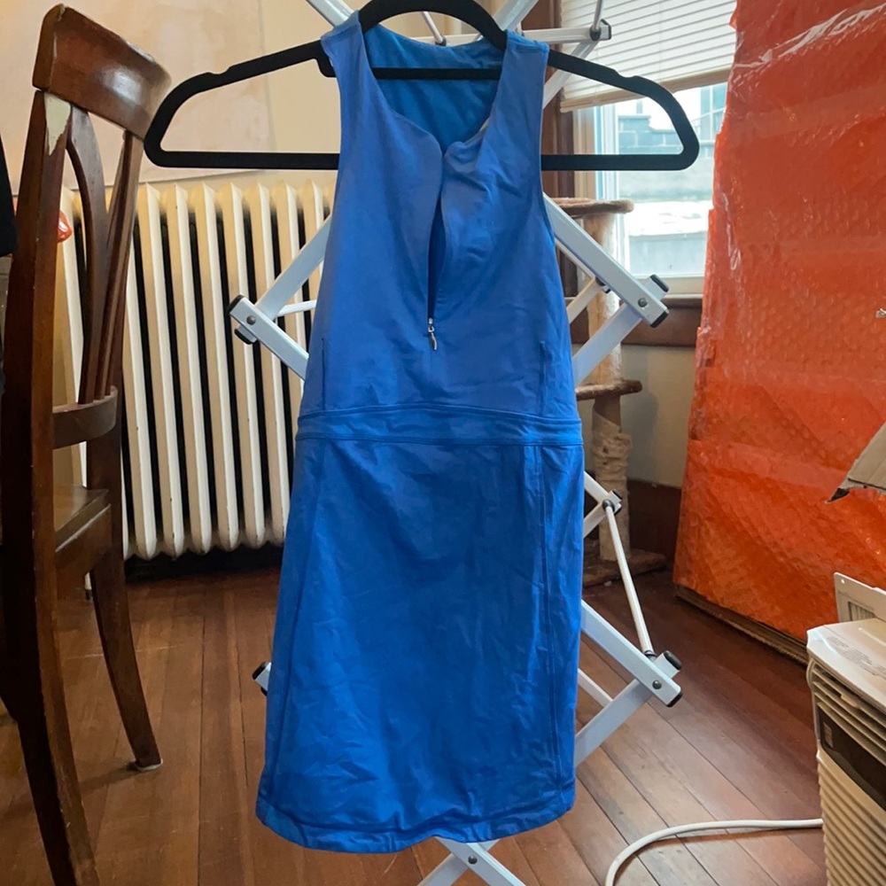 Blue lululemon top with build in bra